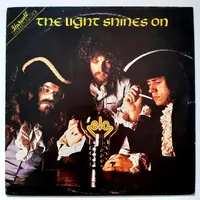 ELECTRIC LIGHT ORCHESTRA - LIGHT SHINES ON